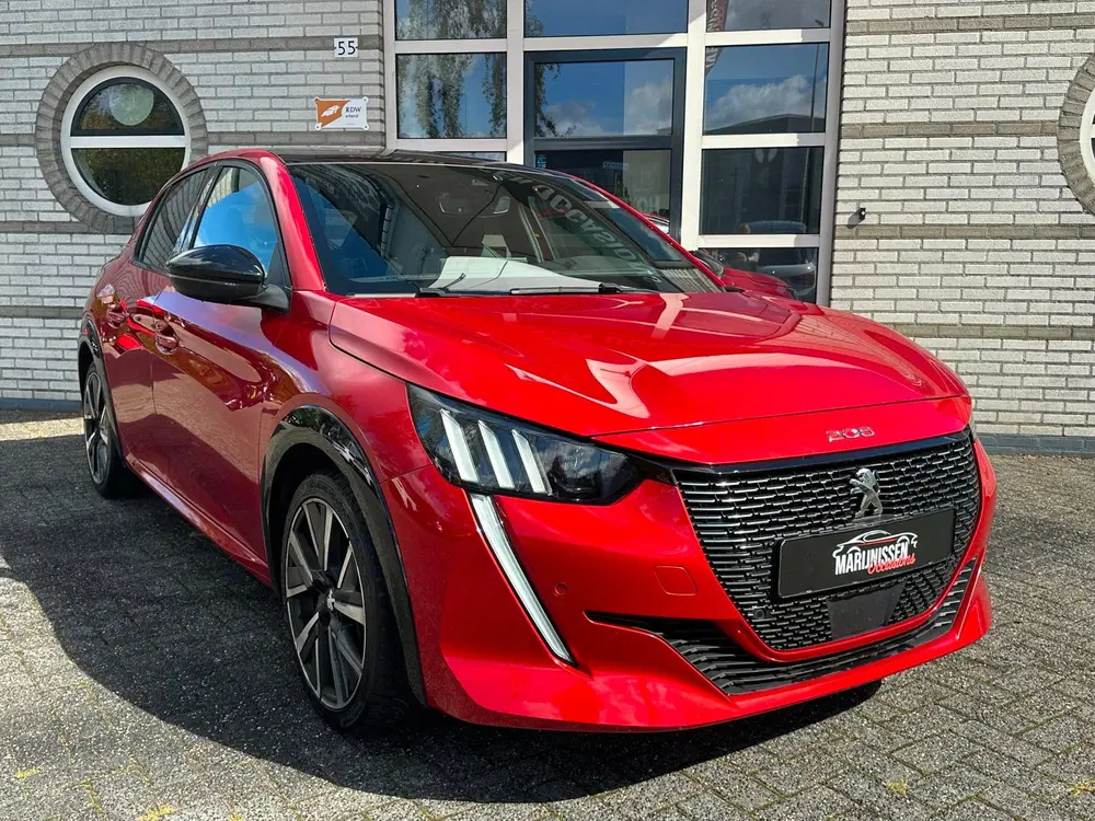 Peugeot 208 1.2 PureTech GT-Line uit 2020, foto 3