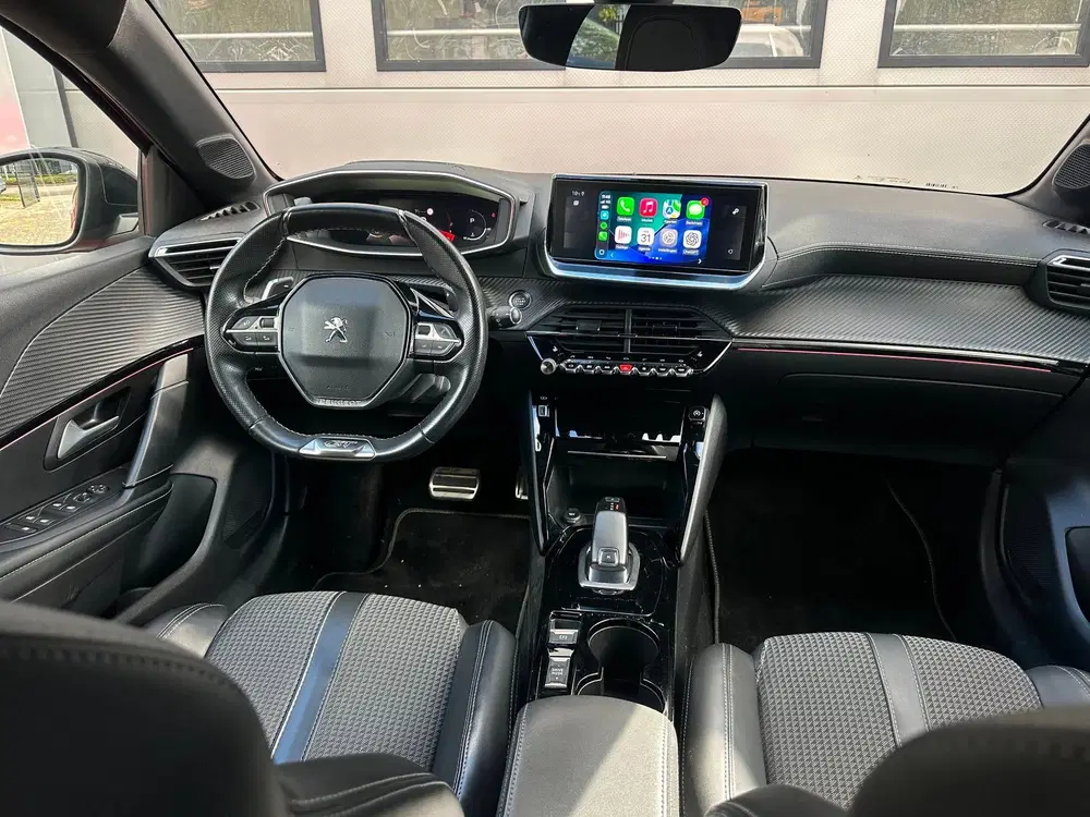 Peugeot 208 1.2 PureTech GT-Line uit 2020, foto 7