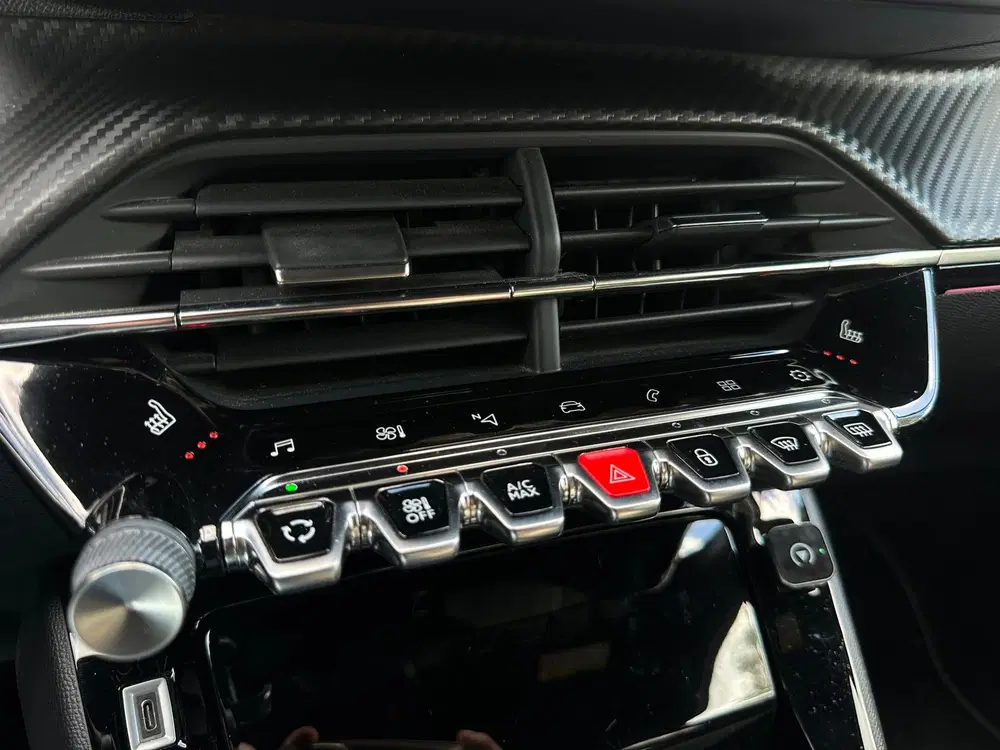 Peugeot 208 1.2 PureTech GT-Line uit 2020, foto 9