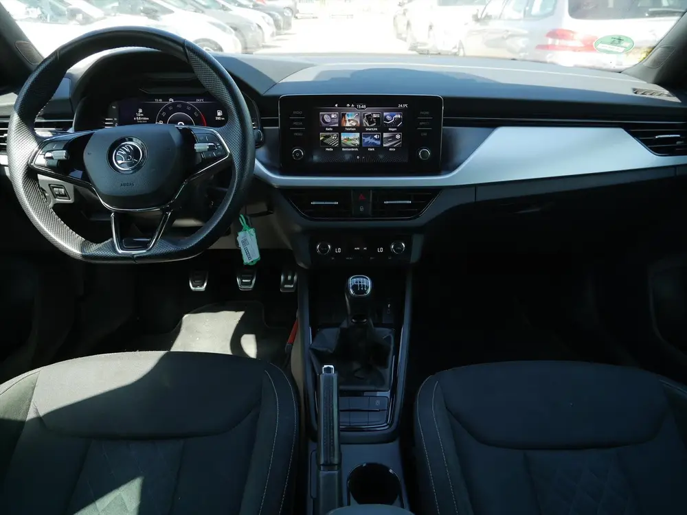 Skoda Kamiq 1.0 TSI Greentech 110pk Sport Business uit 2021, foto 3