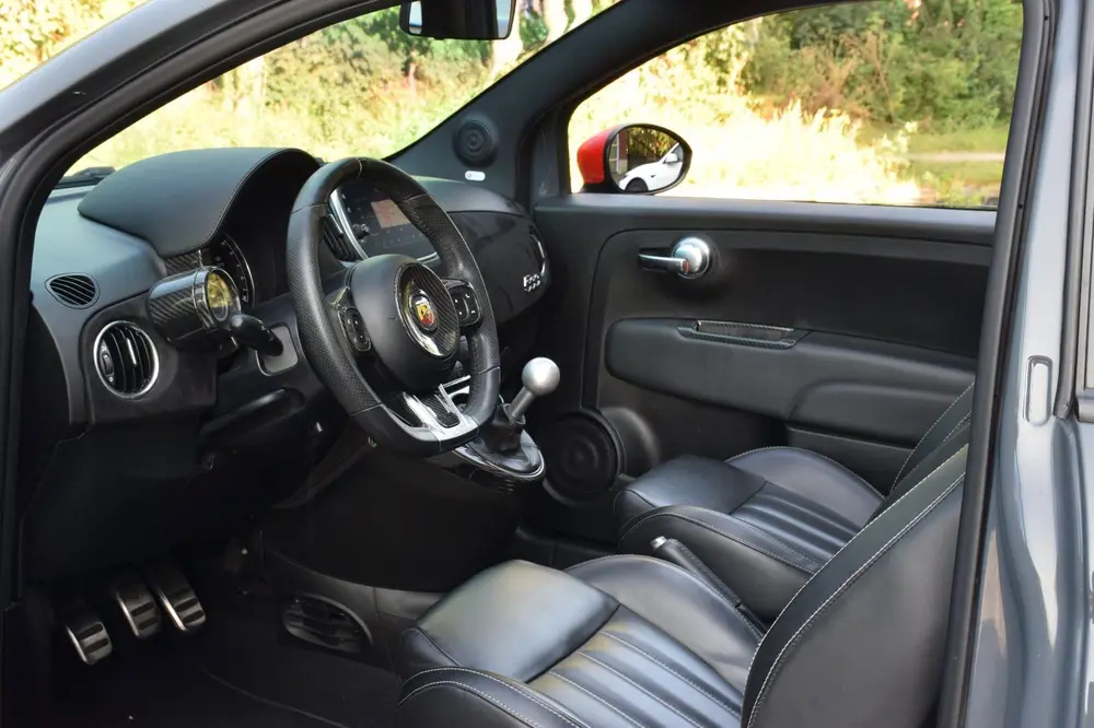 Fiat 500 Abarth Turismo Pack Rosso/Garantie/Carplay/Carbon uit 2019, foto 9