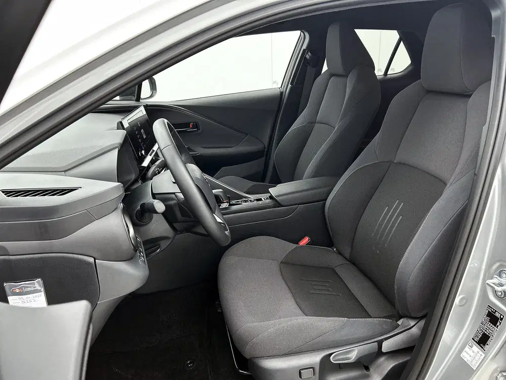 Toyota C-Hr 2.0 Plug-in Hybrid 220 Dynamic uit 2025, foto 17