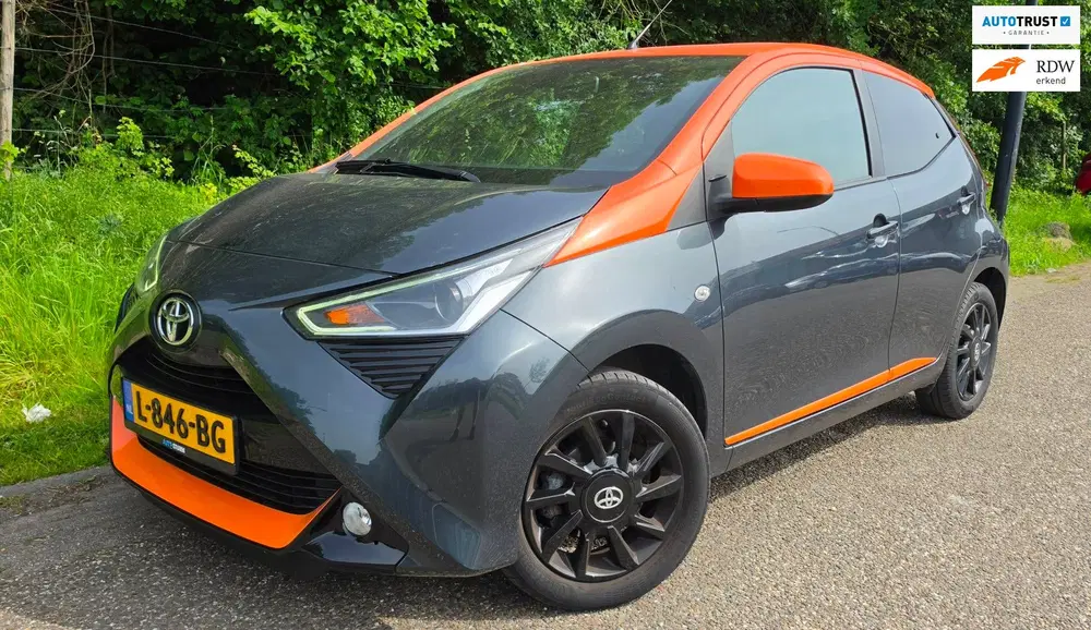 Toyota Aygo 1.0 VVT-i x JBL Uniek Clima Carplay Camera uit 2021