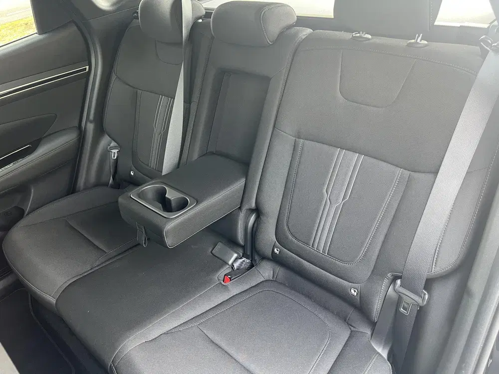 Hyundai TUCSON 1.6 T-GDI PHEV Comfort 4WD uit 2022, foto 20