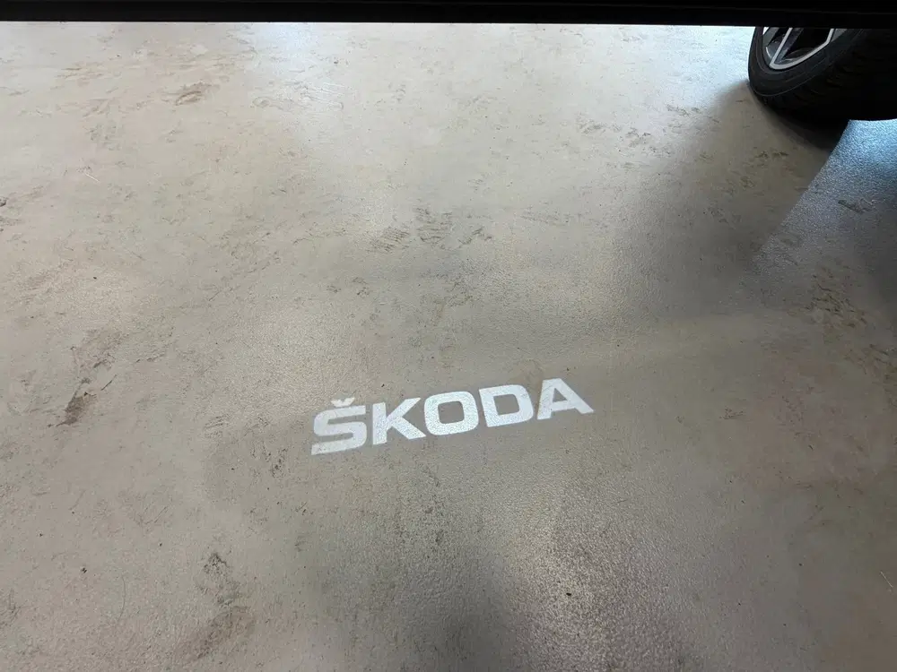 Skoda Karoq 1.5 TSI ACT Sportline Business uit 2021, foto 13