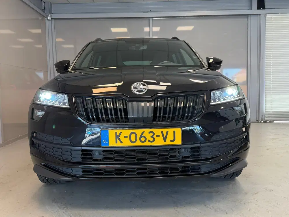 Skoda Karoq 1.5 TSI ACT Sportline Business uit 2021, foto 3