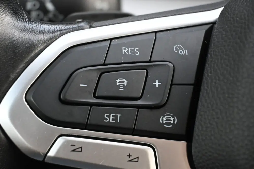 Volkswagen Golf Variant 1.0 eTSI Life camera climate uit 2022, foto 15