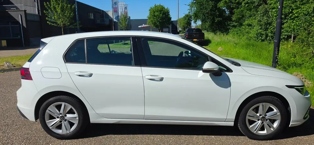 Volkswagen Golf 1.0 eTSI ACC Carplay Sfeer Clima Trekhaak uit 2020, foto 3