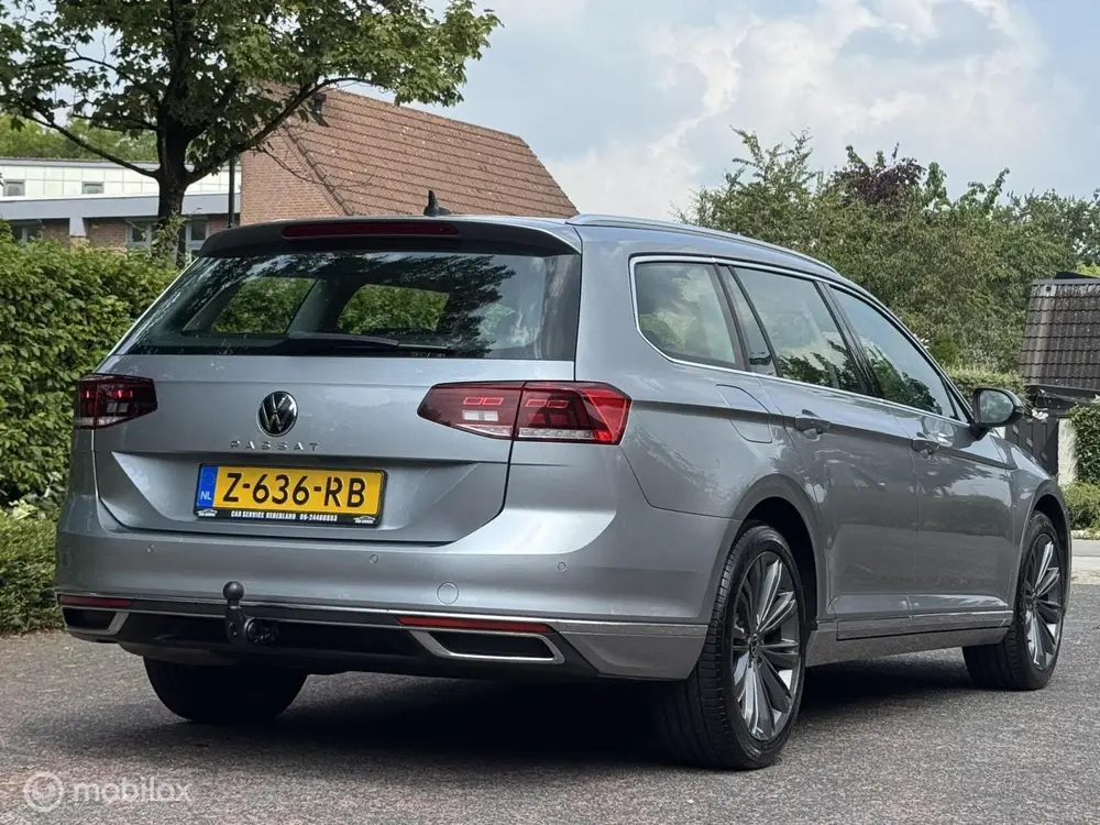 Volkswagen Passat Variant 1.5 TSI R-Line Business +/HUD/OHDO uit 2020, foto 15