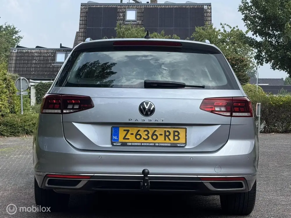 Volkswagen Passat Variant 1.5 TSI R-Line Business +/HUD/OHDO uit 2020, foto 16