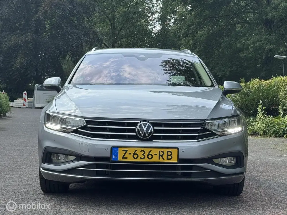 Volkswagen Passat Variant 1.5 TSI R-Line Business +/HUD/OHDO uit 2020, foto 4