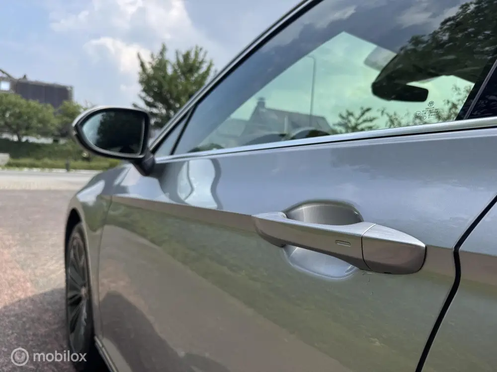 Volkswagen Passat Variant 1.5 TSI R-Line Business +/HUD/OHDO uit 2020, foto 6