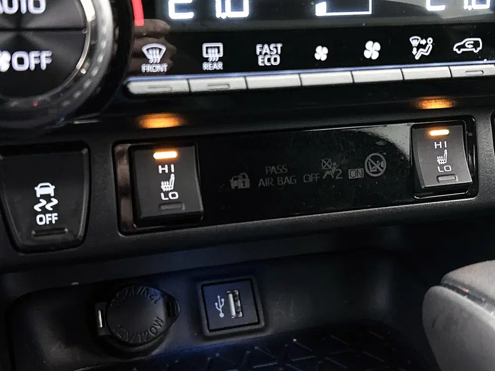 Toyota RAV 4 2.5 Plug-in Hybrid AWD GR SPORT uit 2025, foto 17
