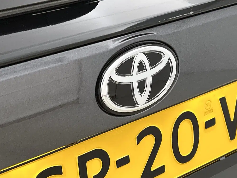 Toyota RAV 4 2.5 Plug-in Hybrid AWD GR SPORT uit 2025, foto 18
