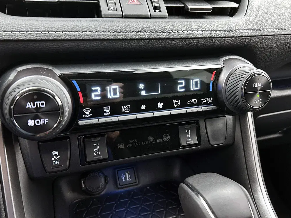 Toyota RAV 4 2.5 Plug-in Hybrid AWD GR SPORT uit 2025, foto 8