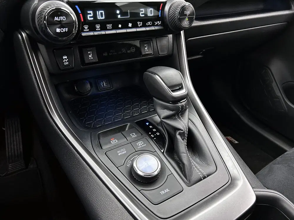 Toyota RAV 4 2.5 Plug-in Hybrid AWD GR SPORT uit 2025, foto 9