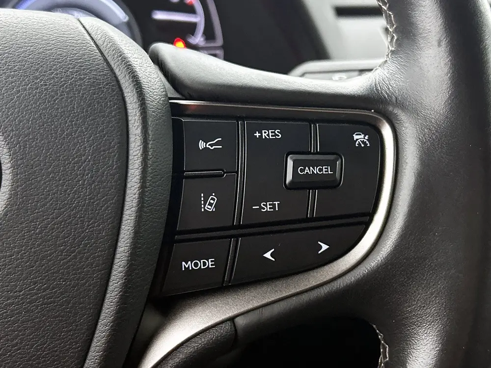 Lexus UX 250h Preference Line uit 2022, foto 14