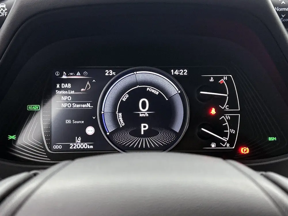 Lexus UX 250h Preference Line uit 2022, foto 5