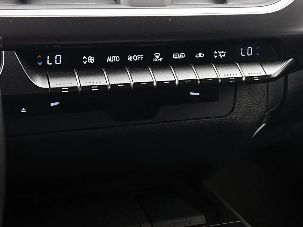 Lexus UX 250h Preference Line uit 2022, foto 9