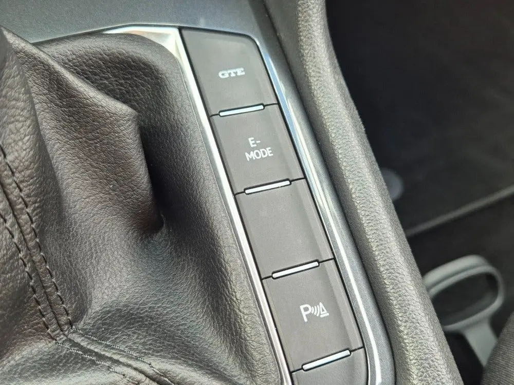 Volkswagen Tiguan 1.4 E-HYBRID 245PK AUTOMAAT NAVI CAMERA CA uit 2023, foto 17