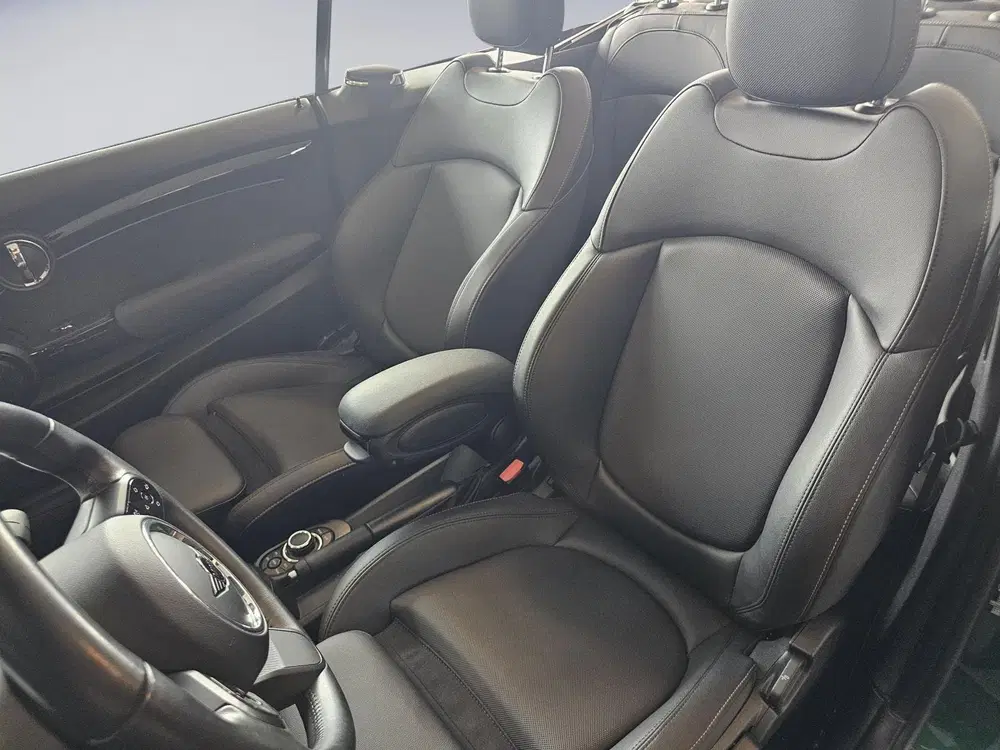 Mini Cabrio 1.5 Cooper Rockingham GT Edition uit 2023, foto 11