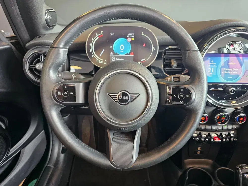 Mini Cabrio 1.5 Cooper Rockingham GT Edition uit 2023, foto 13