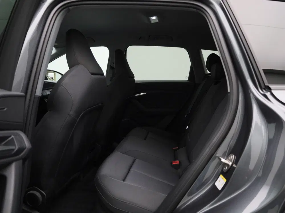 Audi Q6 e-tron edition 83 kWh 251 PK uit 2025, foto 10
