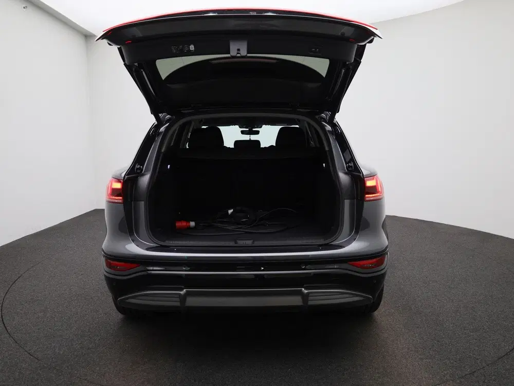Audi Q6 e-tron edition 83 kWh 251 PK uit 2025, foto 11