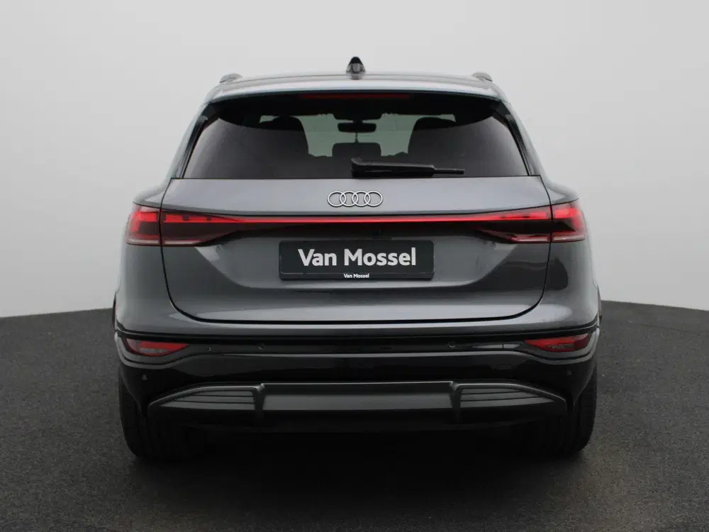 Audi Q6 e-tron edition 83 kWh 251 PK uit 2025, foto 5