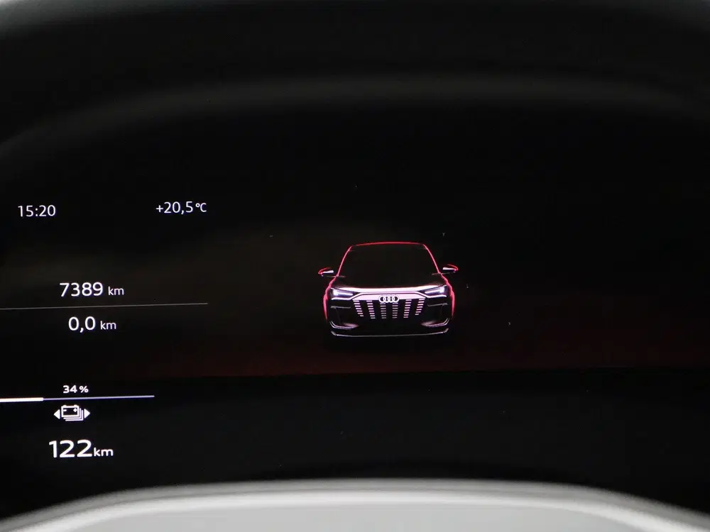 Audi Q6 e-tron edition 83 kWh 251 PK uit 2025, foto 8