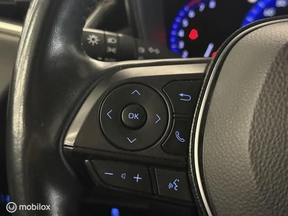 Toyota Corolla 2.0 Hybrid Executive uit 2019, foto 17