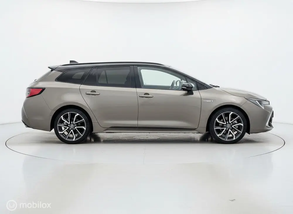 Toyota Corolla 2.0 Hybrid Executive uit 2019, foto 5