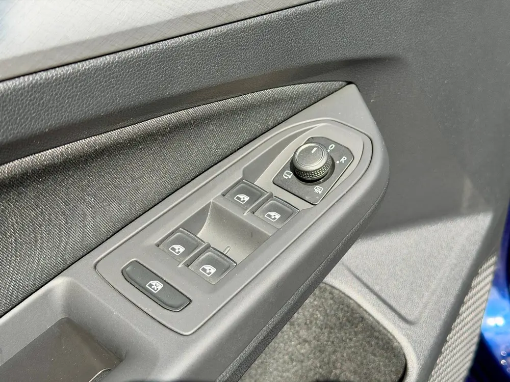 Volkswagen GOLF 1.0 eTSI Life Business DSG Apple carplay ! uit 2021, foto 16