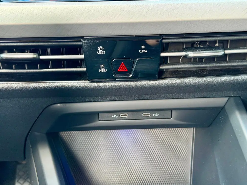 Volkswagen GOLF 1.0 eTSI Life Business DSG Apple carplay ! uit 2021, foto 18