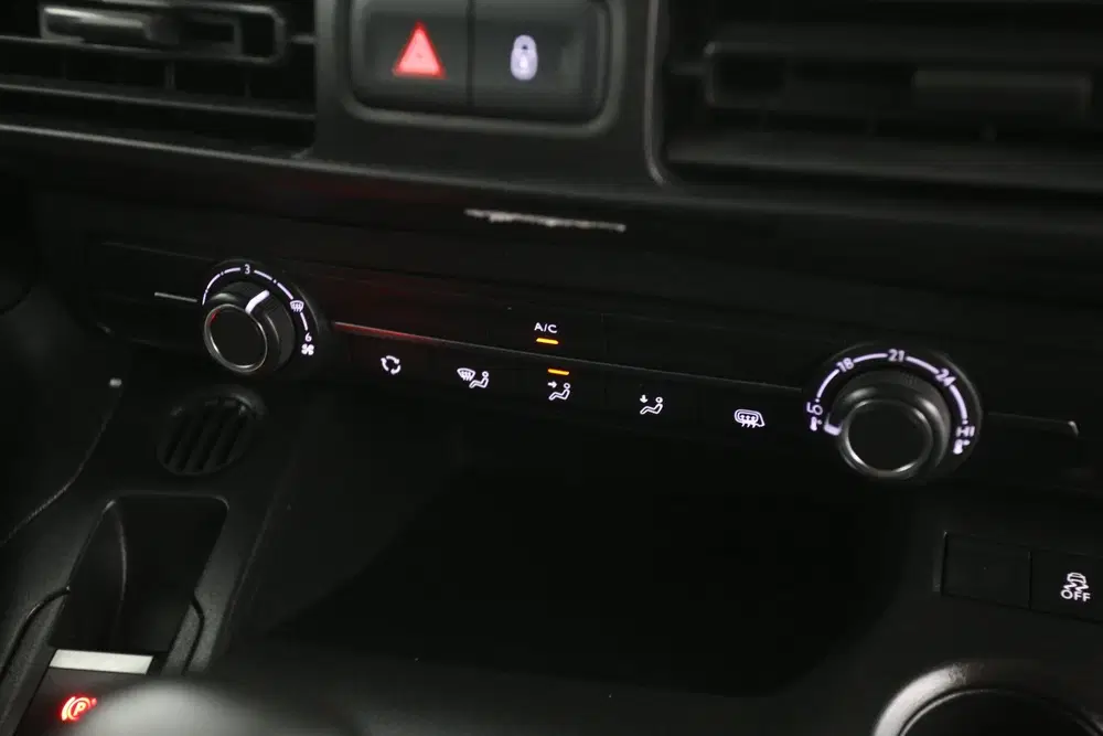 Opel Combo 1.2 Turbo Innovation 111pk uit 2020, foto 15