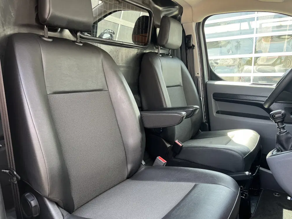 Peugeot Expert 1.5 BlueHDI Marge BTW en BPM vrij Airco Cr uit 2020, foto 6