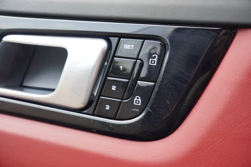 Porsche Cayenne 3.0 E-Hybrid - LEDER - 360 CAMERA - TREKHAAK uit 2019, foto 14