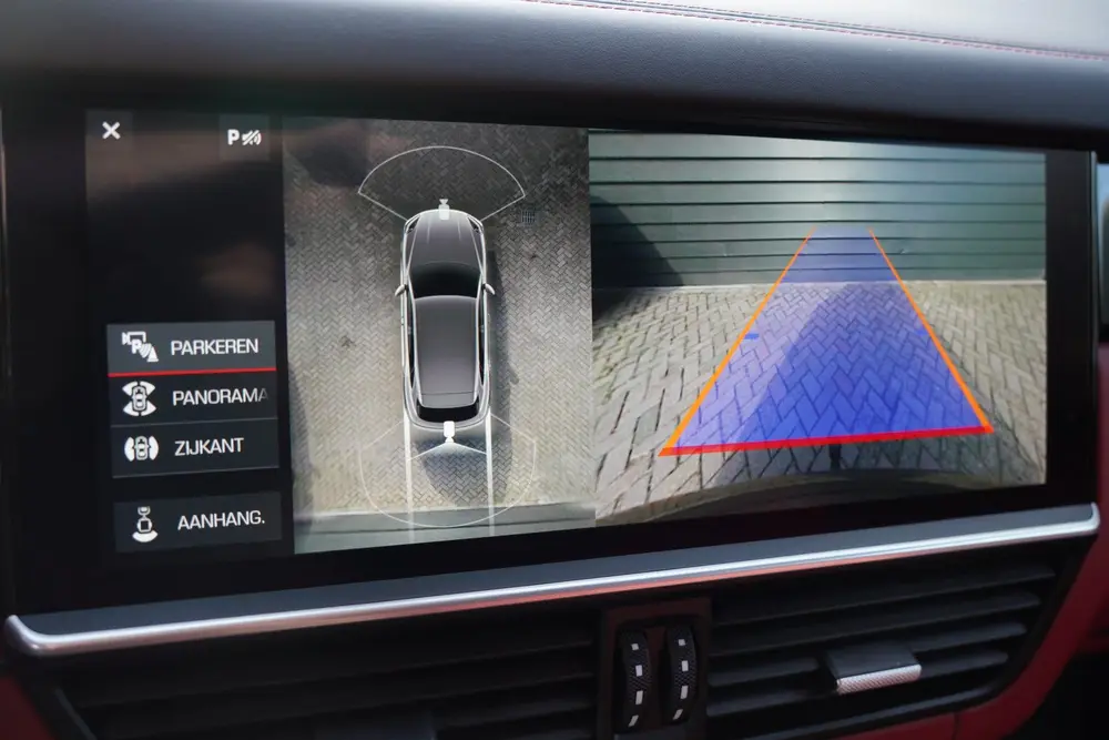 Porsche Cayenne 3.0 E-Hybrid - LEDER - 360 CAMERA - TREKHAAK uit 2019, foto 9
