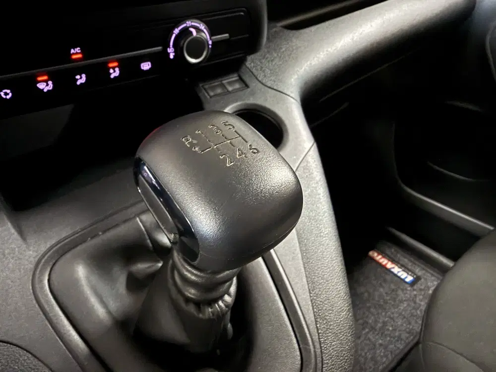 Citroën Berlingo 1.2 PureTech Club uit 2023, foto 20