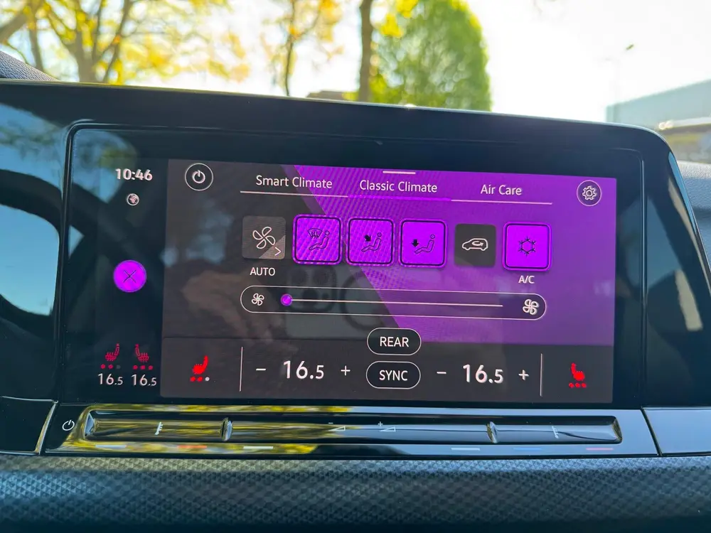 Volkswagen GOLF 1.5 eTSI Business 2021 DSG uit 2021, foto 18