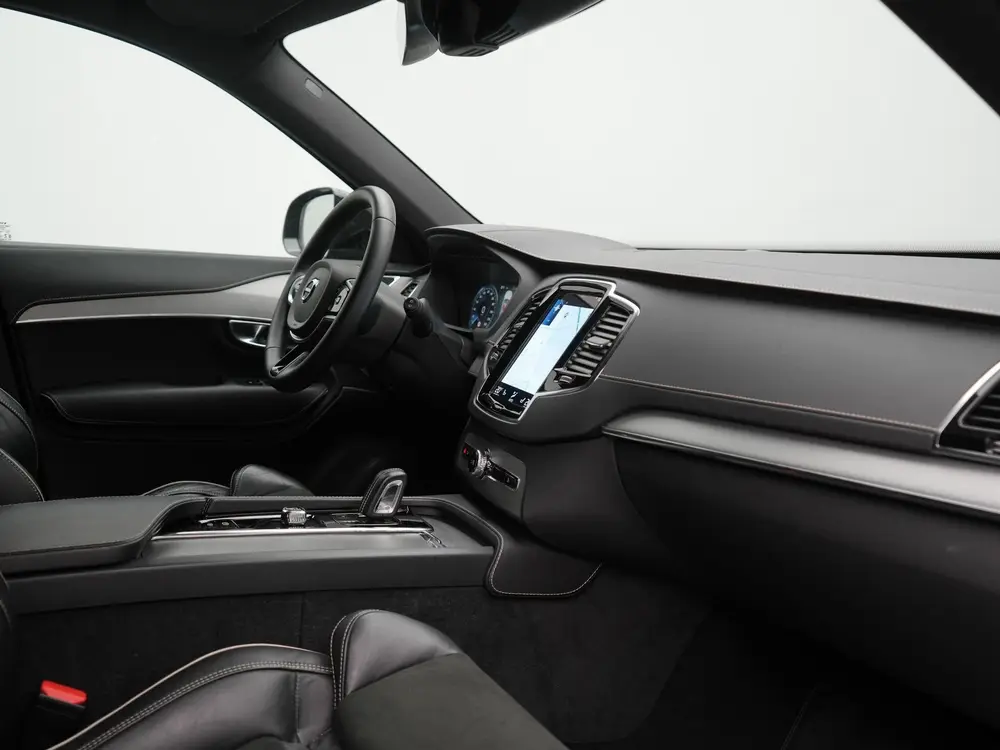 Volvo XC90 T8 Recharge AWD R-Design 7 Persoons LONG R uit 2022, foto 4