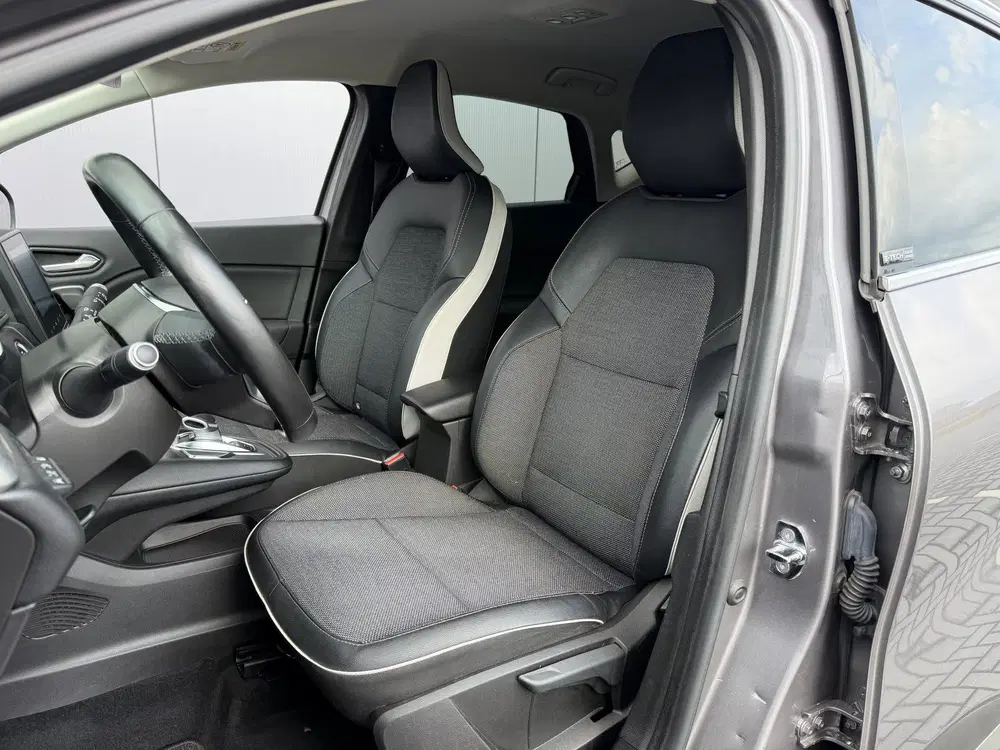 Renault Captur 1.6 E-Tech Plug-in Hybrid 160 Serie Limité uit 2021, foto 4