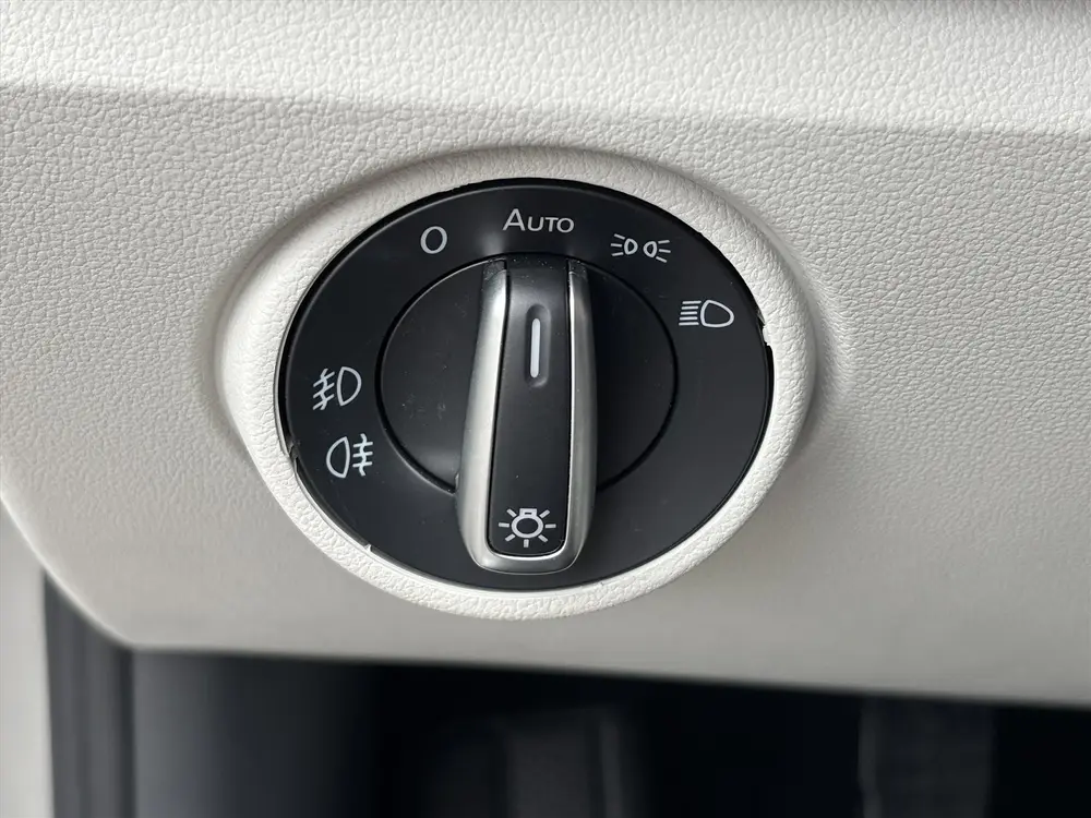 Volkswagen Up! 1.0 60PK Up! Beats| Camera|Stoelverwarming|Cl uit 2020, foto 16
