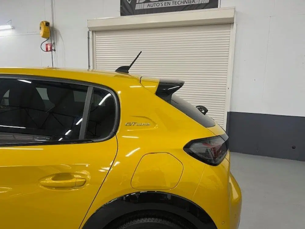 Peugeot 208 1.2 PURETECH GT-LINE uit 2020, foto 10