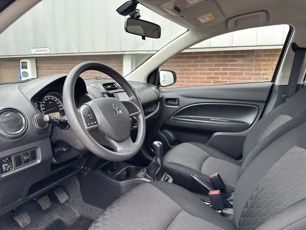Mitsubishi Space Star 1.2 Connect+ (bj 2024) uit 2024, foto 14