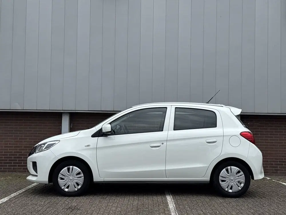 Mitsubishi Space Star 1.2 Connect+ (bj 2024) uit 2024, foto 2