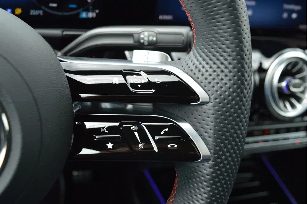 Mercedes-Benz GLA GLA 180 AMG Line uit 2024, foto 16