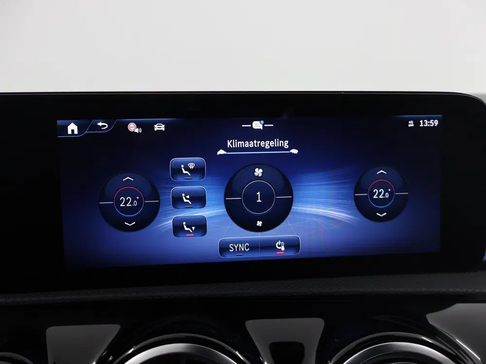 Mercedes-Benz CLA 180 Star Edition AMG NIGHT uit 2025, foto 14