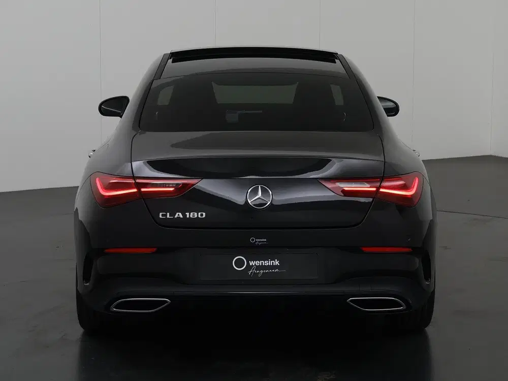 Mercedes-Benz CLA 180 Star Edition AMG NIGHT uit 2025, foto 4