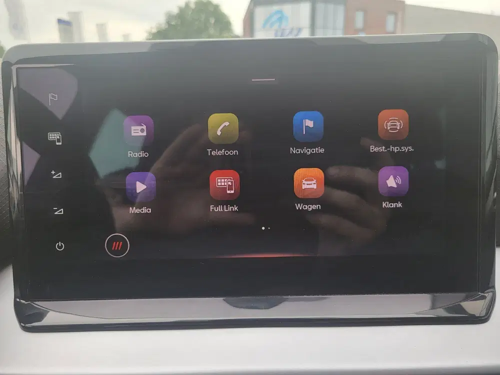 SEAT Arona uit 2024, foto 18